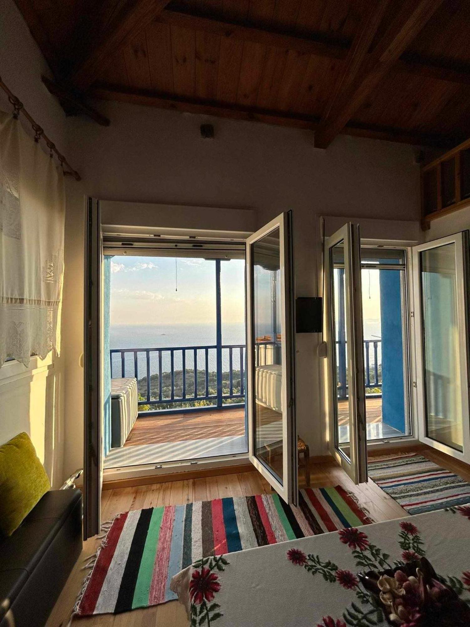 Avgoustina'S Home Glossa Eksteriør billede